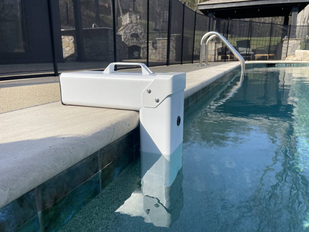 pool alarm providing water entry alert for families
